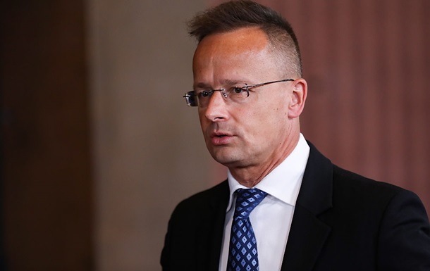Szijjarto, AB’yi üç ülkenin hükümetlerini devirmek için komplo kurmakla suçluyor